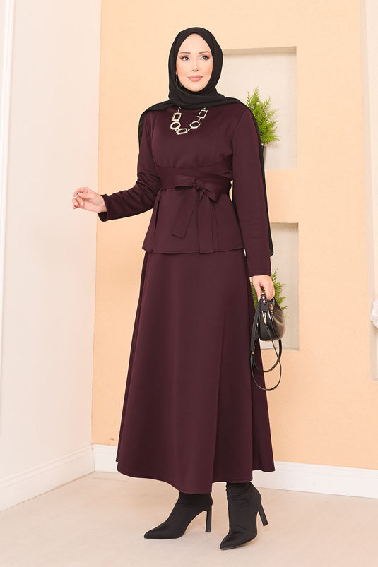 Stijlvol hijab-rokpak met kruisriem, bordeauxrood