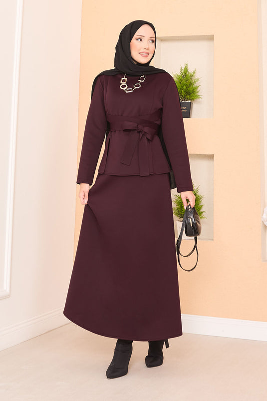 Stijlvol hijab-rokpak met kruisriem, bordeauxrood