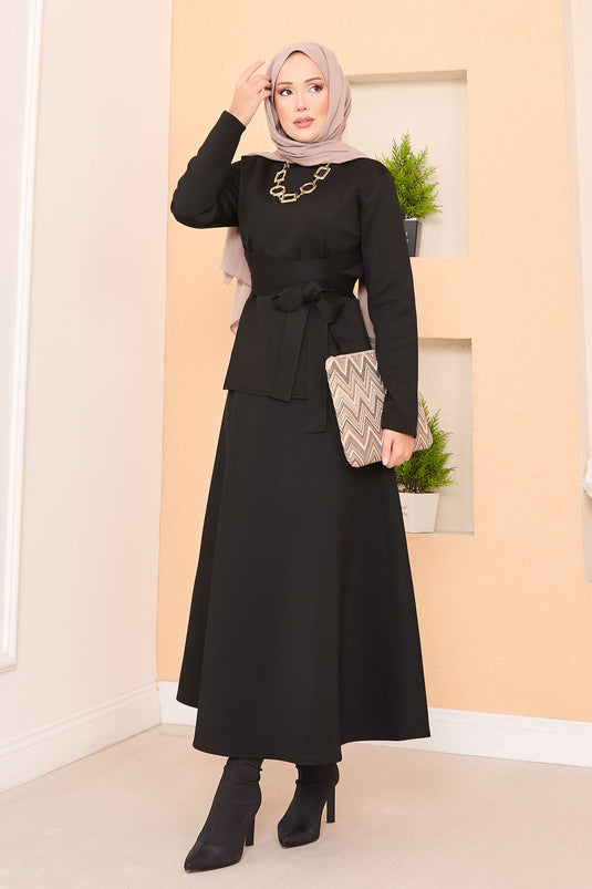Ensemble jupe hijab élégant avec ceinture croisée en noir