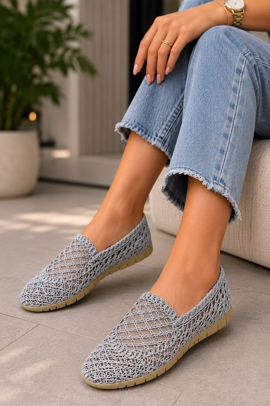 Ballerines en paille tressée croisée gris
