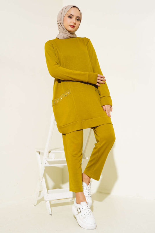 Two-Piece Suit with Stone-Decorated Pocket in Oil Green