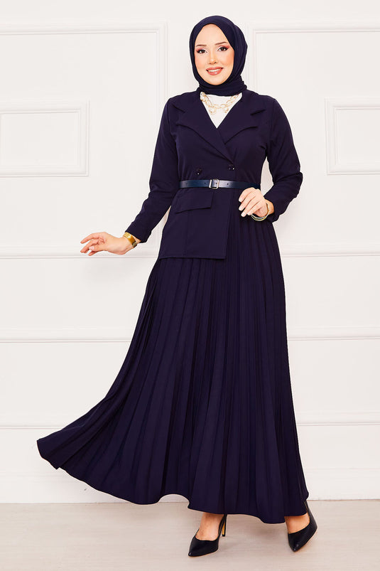 فستان حجاب مطوي مع تفاصيل جاكيت باللون الأزرق الداكن