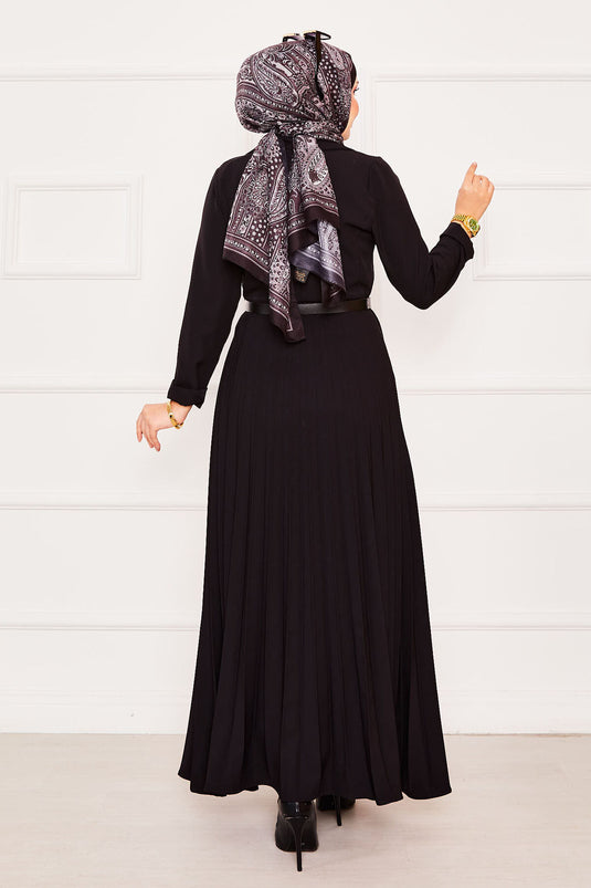 فستان حجاب مطوي مع تفاصيل جاكيت باللون الأسود