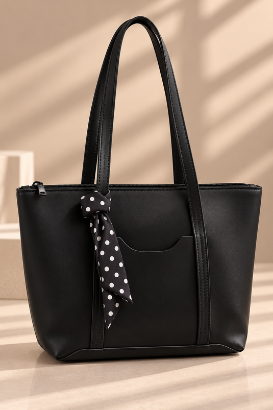 Borsa A Mano Nera Con Tasche E Chiusura Lampo
