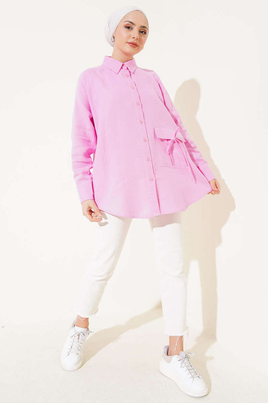 Chemise en mousseline avec détails en perles, couleur poudre
