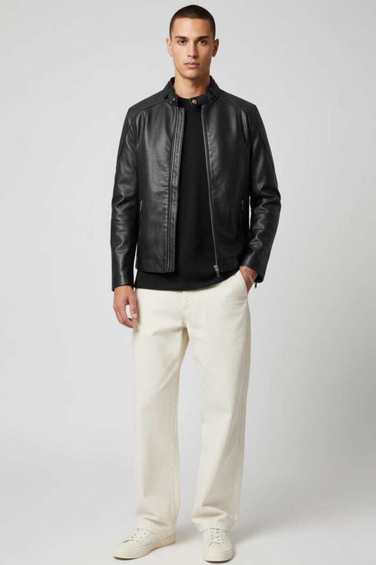 Schwarze Lederjacke mit Reißverschlusstaschen