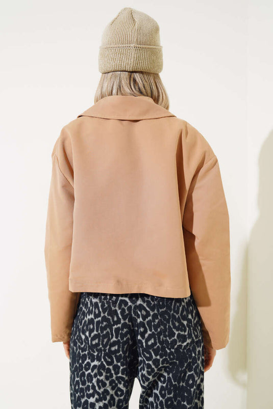 Cep Kapaklı Fermuarlı Kısa Ceket Camel