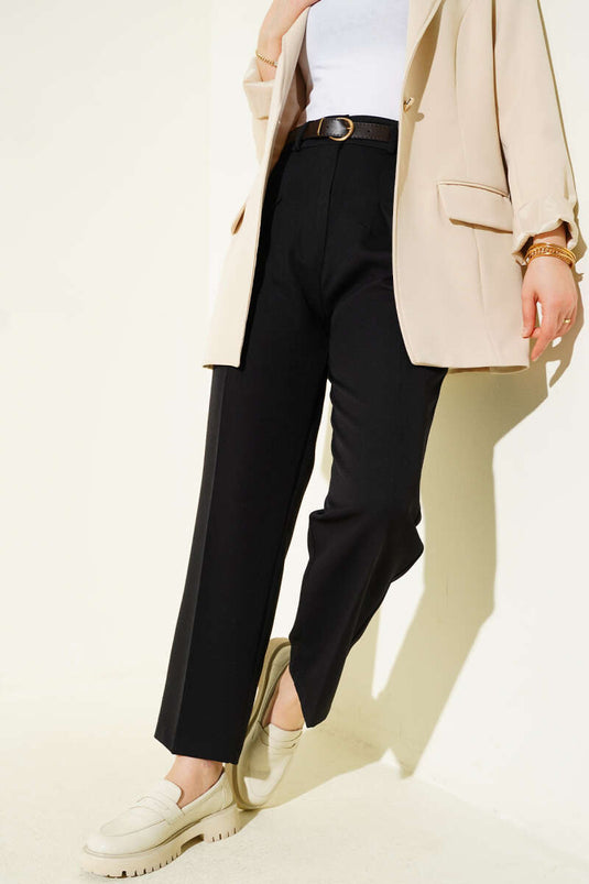 Pantalon noir à poches avec ceinture