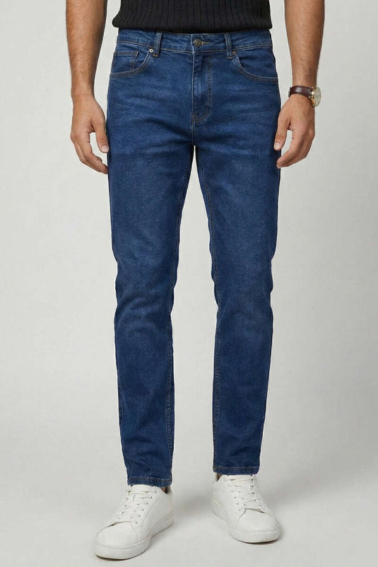 بنطال جينز رجالي بجيب وساق ضيقة لون أزرق داكن