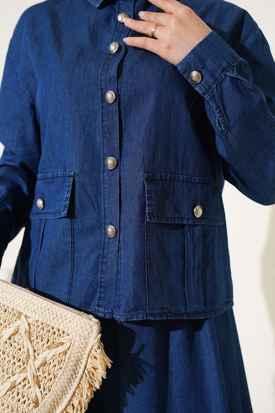 طقم جينز من قطعتين مع جيوب وتنورة بأزرار، لون أزرق جينز