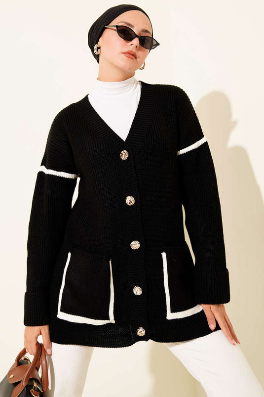 Pocket Gold Buttoned Knit Cardigan Black