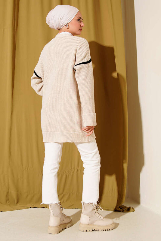 Gilet tricoté avec boutons et poches dorés (Pierre)