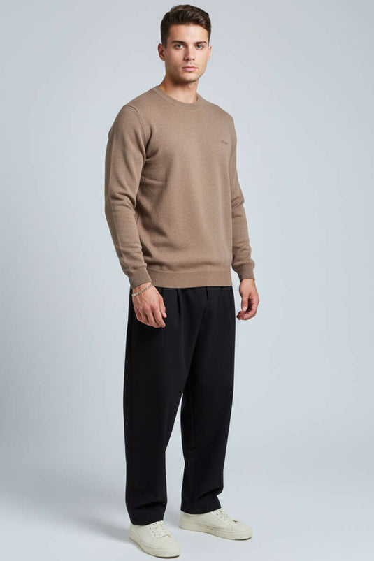 سويت شيرت رجالي مطرز من ماركة Change، لون المنك