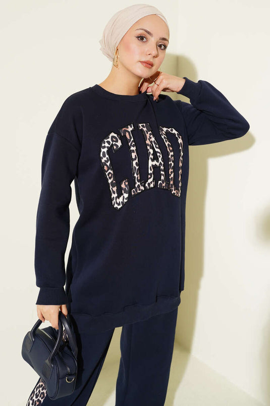 بدلة من قطعتين بثلاثة خيوط مطبوعة بنقشة جلد النمر باللون الأزرق الداكن