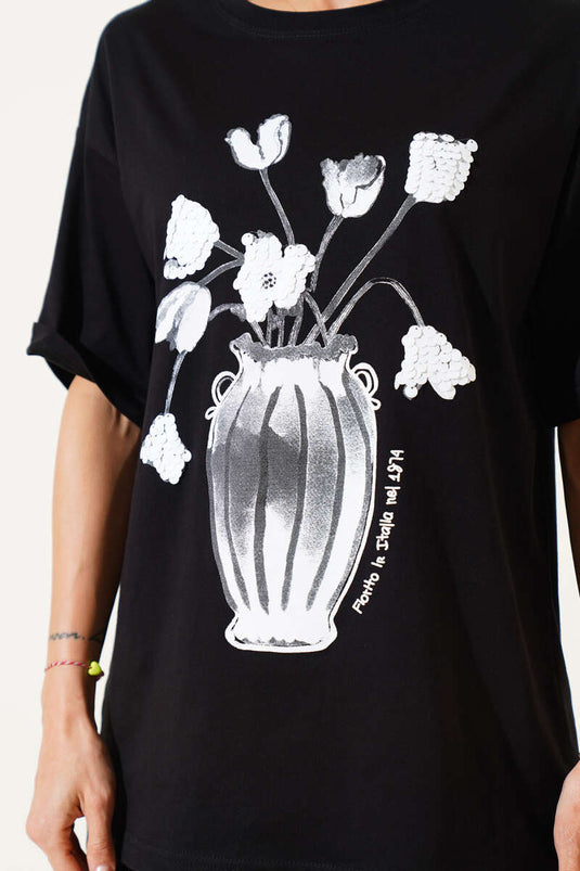 Çiçek Baskılı Pullu T-shirt Siyah