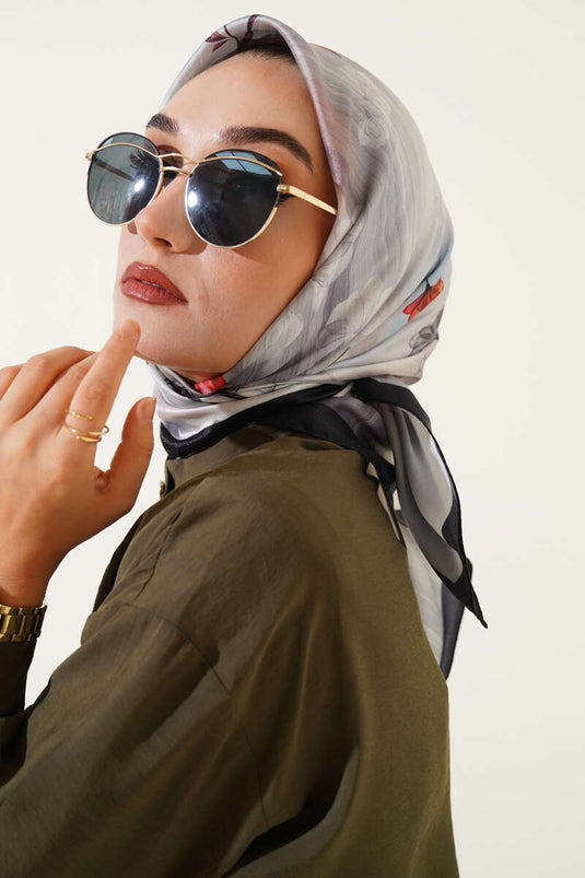 Sjaal van keperstof met bloemenpatroon, zwart