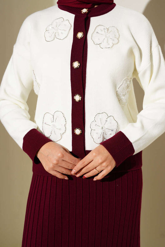 بدلة تريكو من قطعتين بنقوش زهرية، لون عنابي