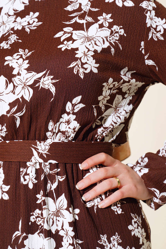 Çiçek Desenli Kuşaklı Elbise Kahve