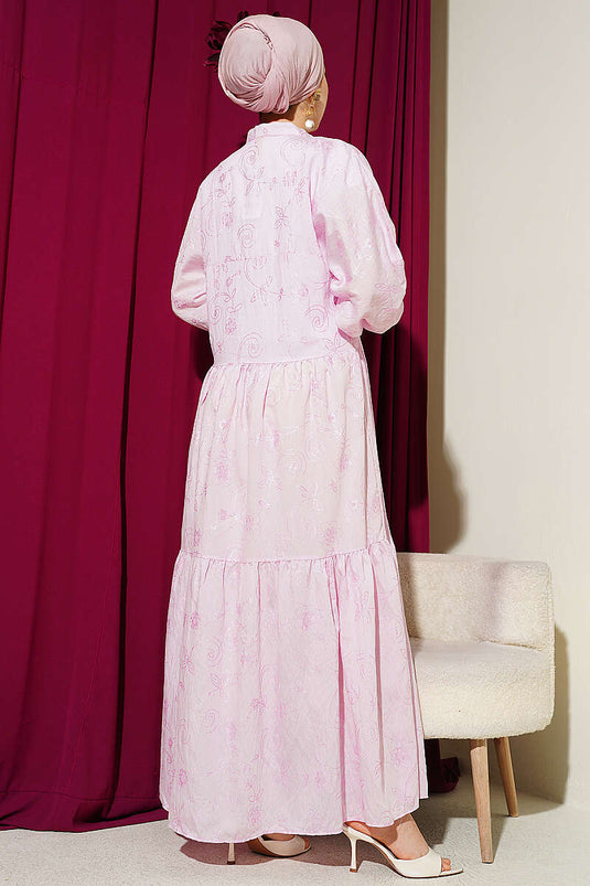 Robe à motifs floraux avec demi-boutons rose