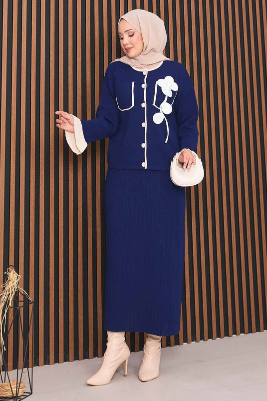 Bloemdetail van parelmoer met knopen, hijab-breiwerk, marineblauw