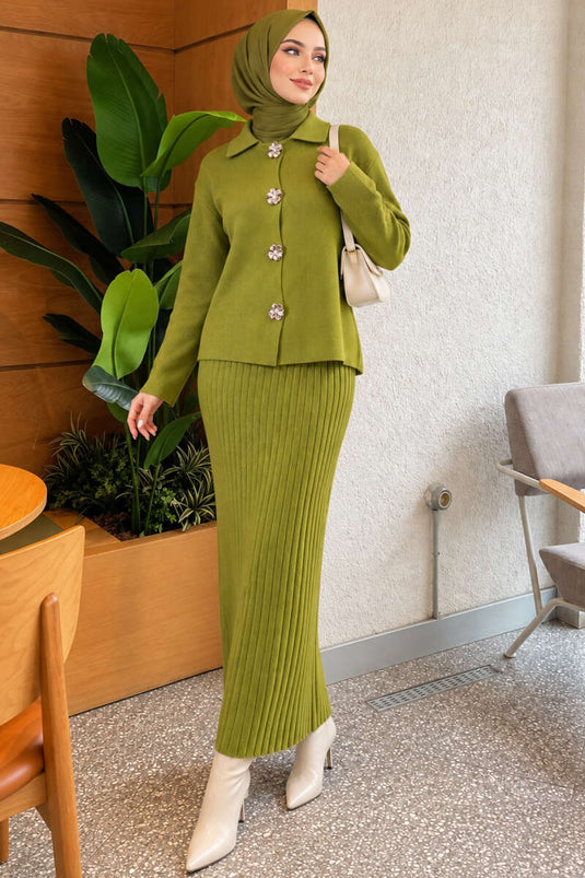 Conjunto De Falda De Punto Con Botones Dorados Y Estampado Floral En Verde Menta