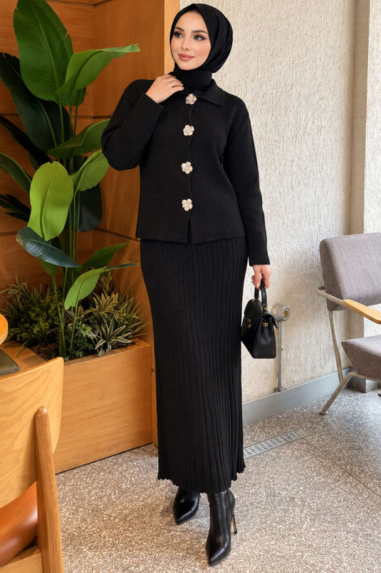 Completo Gonna In Maglia Con Fiori E Bottoni Nero
