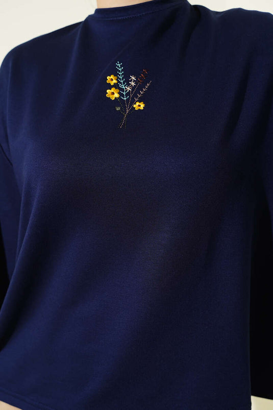 Flower Embroidered Loyşa Blouse Navy Blue