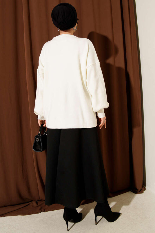 Çiçek İşlemeli Triko Kazak Ekru