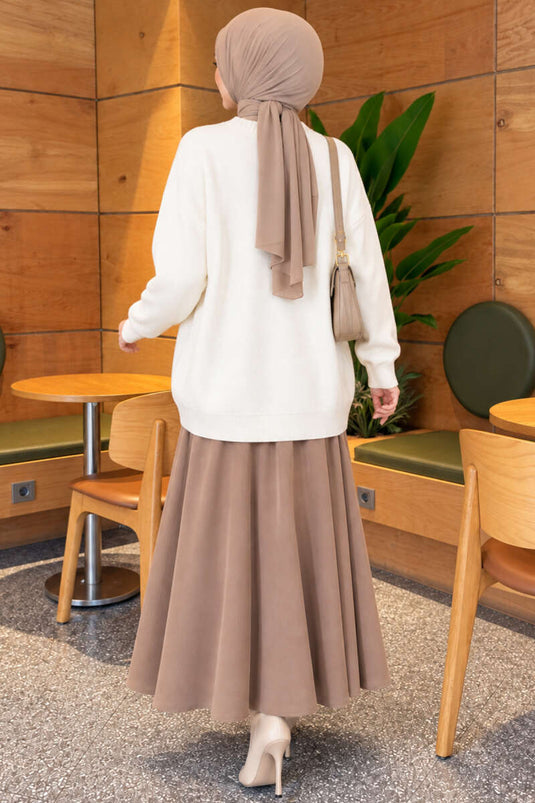 Gilet En Maille Beige À Broderies Florales Et Col En V