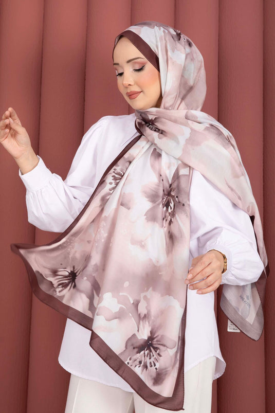 سلسلة الشال بنقشة الأزهار باللون البني