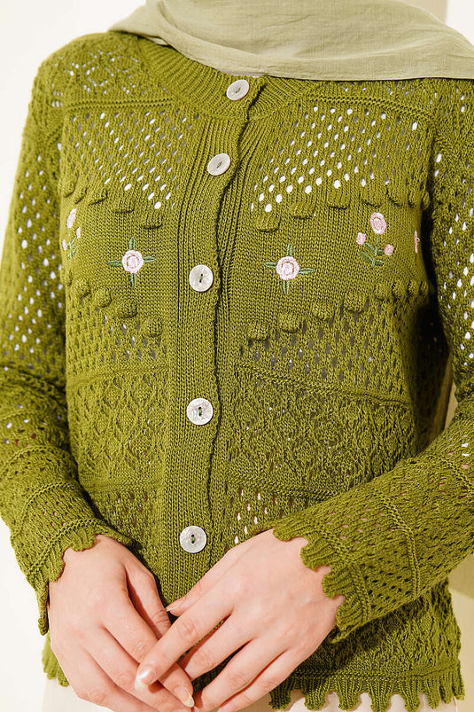 Cardigan corto in maglia traforata con ricamo floreale verde
