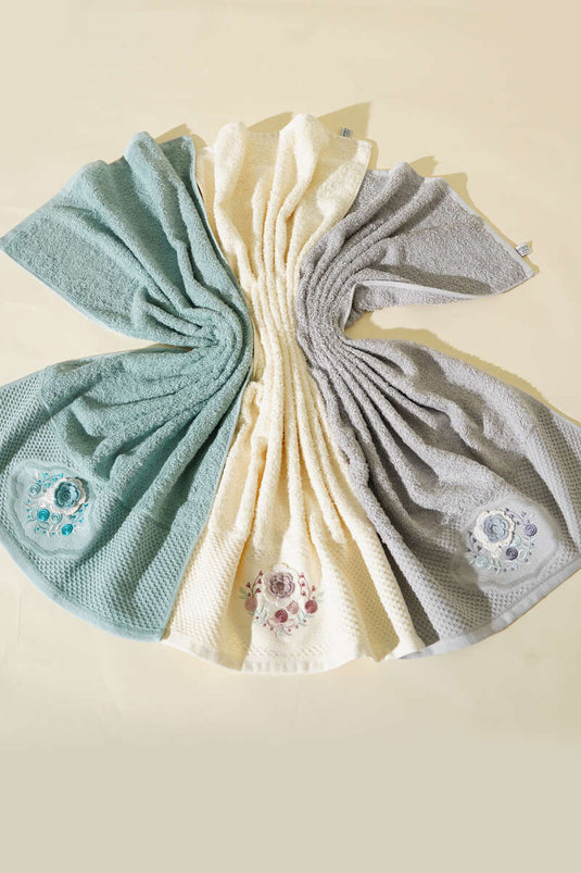 Çiçek Nakışlı 3'lü Yüz Havlu Set Asorti 1