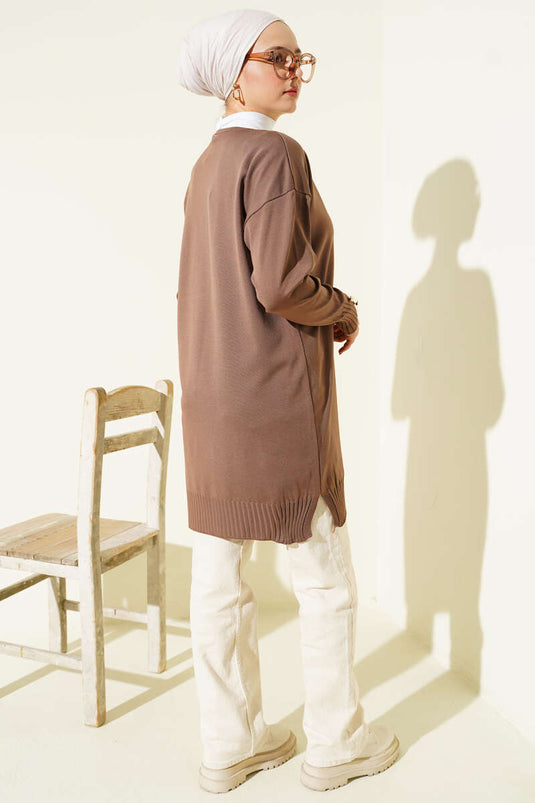 كارديغان مرسيريز بأزرار وتطريز زهور بلون فيزون