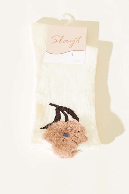 جوارب نسائية قصيرة بتفصيل لحية الزهرة بلون عاجي