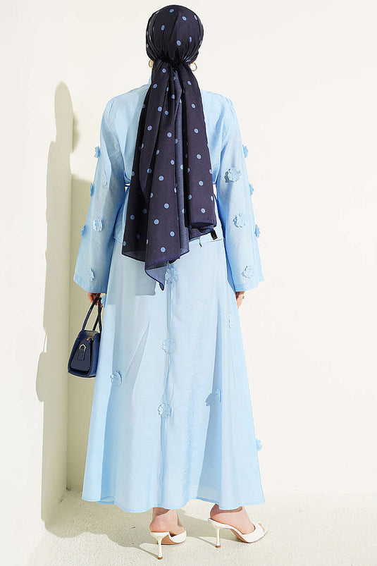 Completo Due Pezzi con Gonna Decorata con Fiori Blu