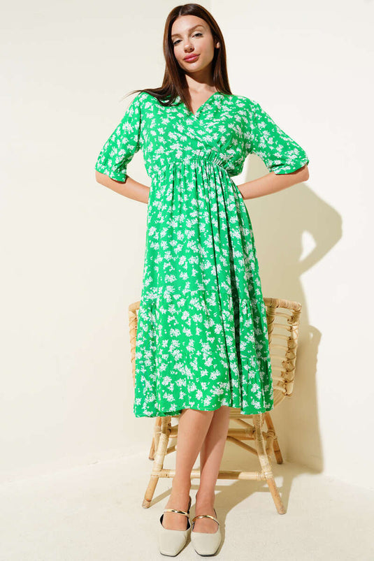 Robe verte à fleurs, taille élastique et manches courtes