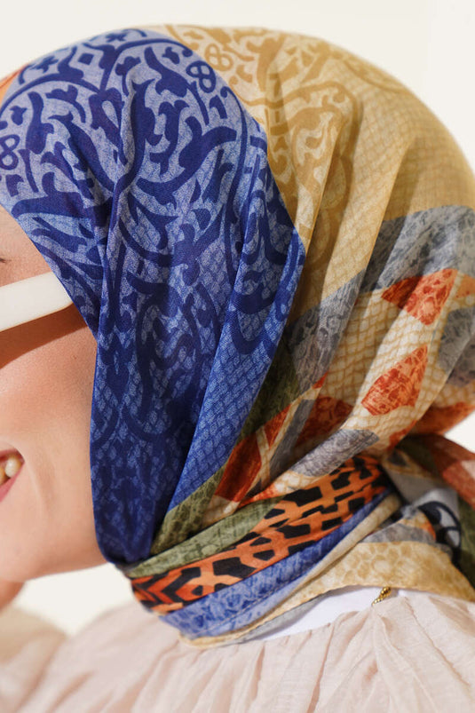 Çiçekli Karışık Desenli Eşarp Saks