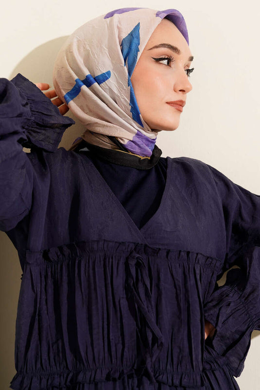 Lila Schal aus Bambusfaser mit Blumenmuster und Streifen