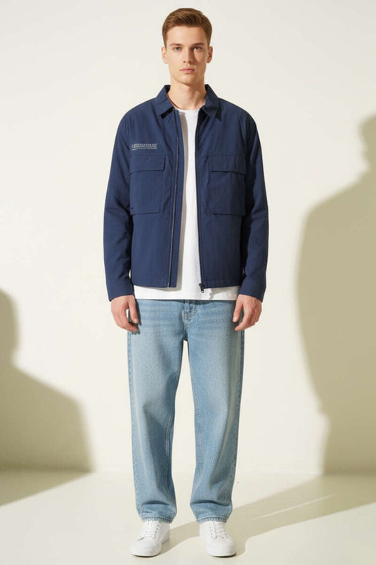 Veste pour homme bleu marine à fermeture éclair avec détails à double poche