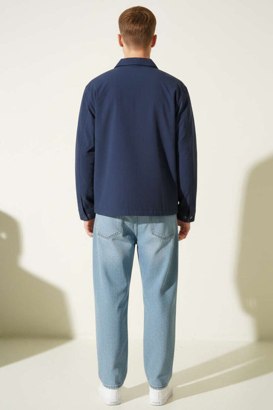 Veste pour homme bleu marine à fermeture éclair avec détails à double poche