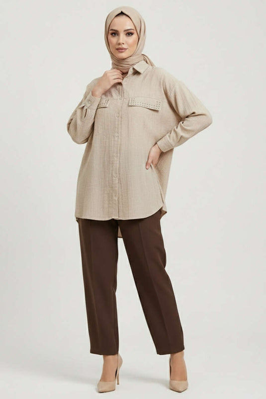 تونيك بجيبين مزدوجين مع أزرار معدنية بلون البيج