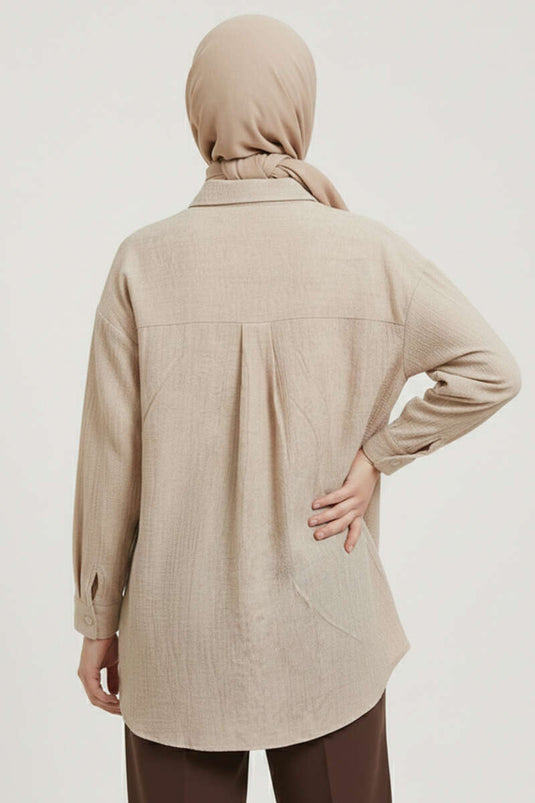 تونيك بجيبين مزدوجين مع أزرار معدنية بلون البيج