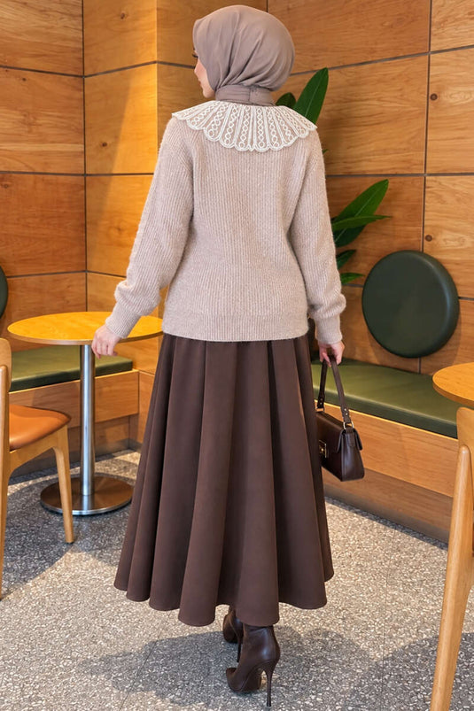 Gilet En Maille Beige À Double Poches Et Col En Dentelle