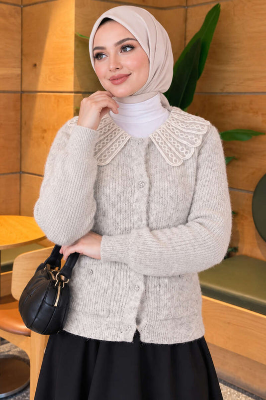كارديغان من الصوف الرمادي ذو جيوب مزدوجة وياقة دانتيل