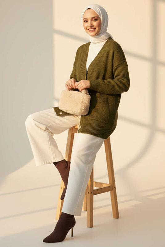 Cardigan in maglia con bottoni e doppia tasca color cachi