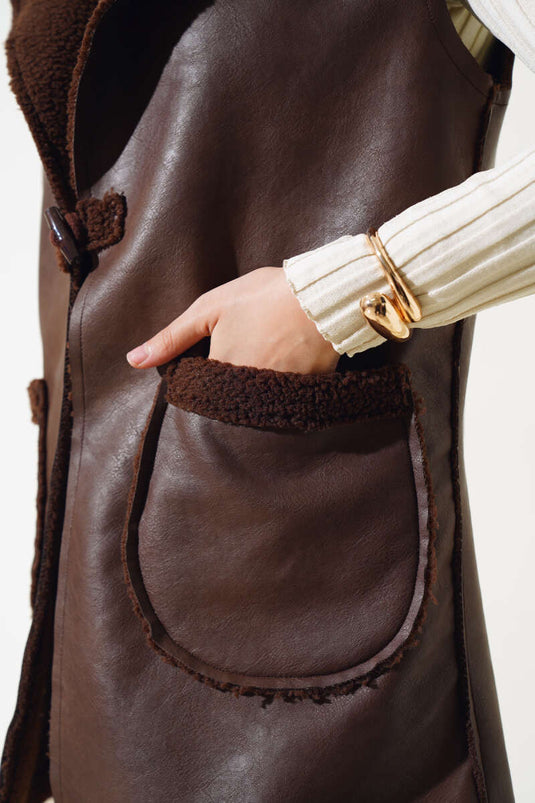 Double Pocket Fur Leather Vest Brown