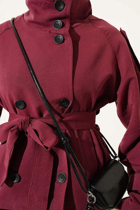 Kort Trenchcoat Met Dubbele Knopen En Riem In Kersenkleur