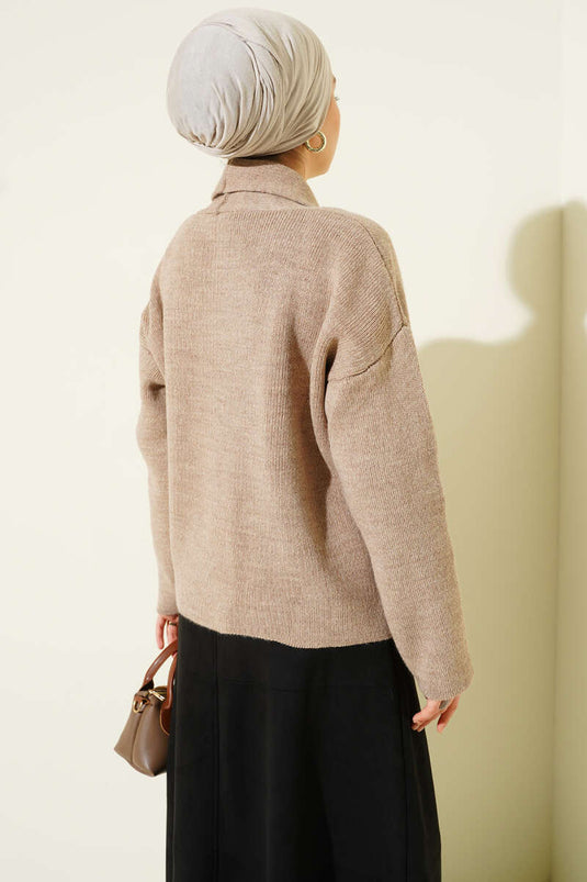 Double Gold Buttoned Short Knit Cardigan Beige