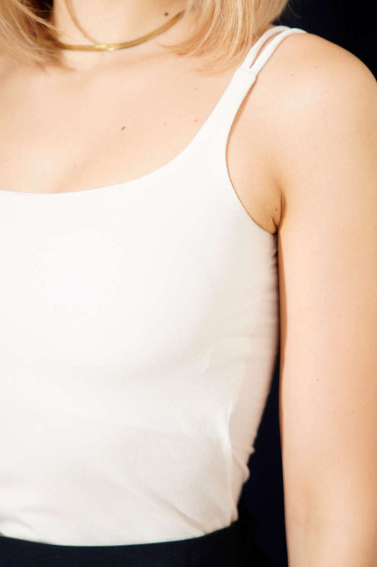 بودي بحمالات مزدوجة بلون عاجي