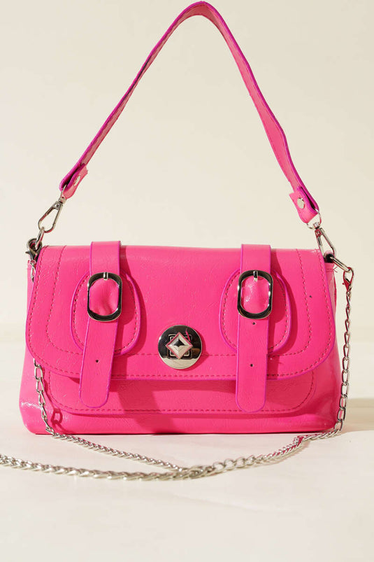 Sac fuchsia en cuir verni à double ceinture